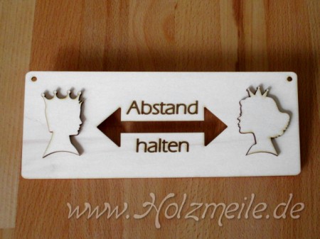 Schild "Abstand halten" aus Holz, Prinz & Prinzessin